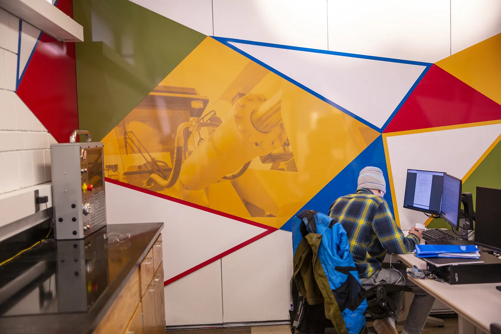 wall graphics in the Iowa State Weiler Lab